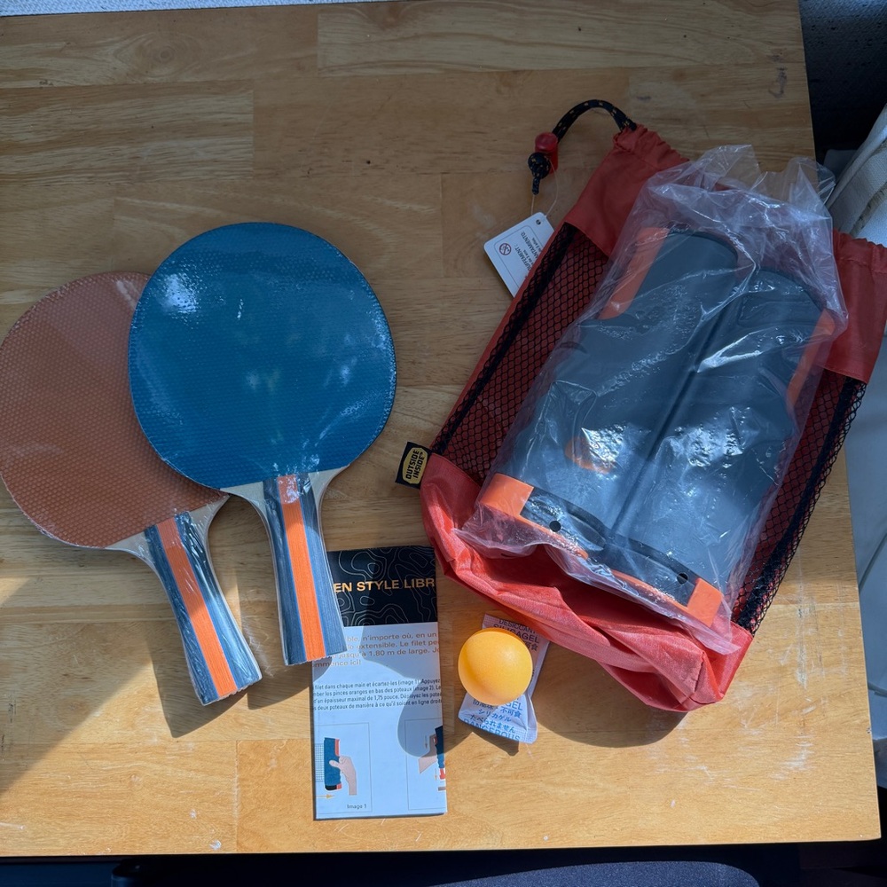 NWT Outside Inside Freestyle Table Tennis Set Retractable Net Paddle Ping Pong